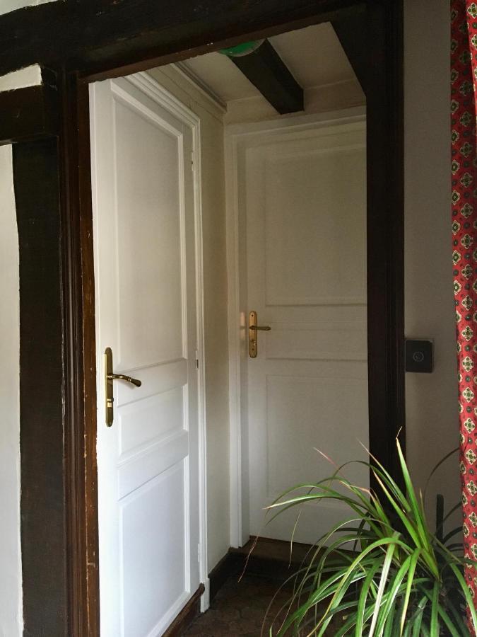Au Coin Romantique Vernon Giverny Bagian luar foto